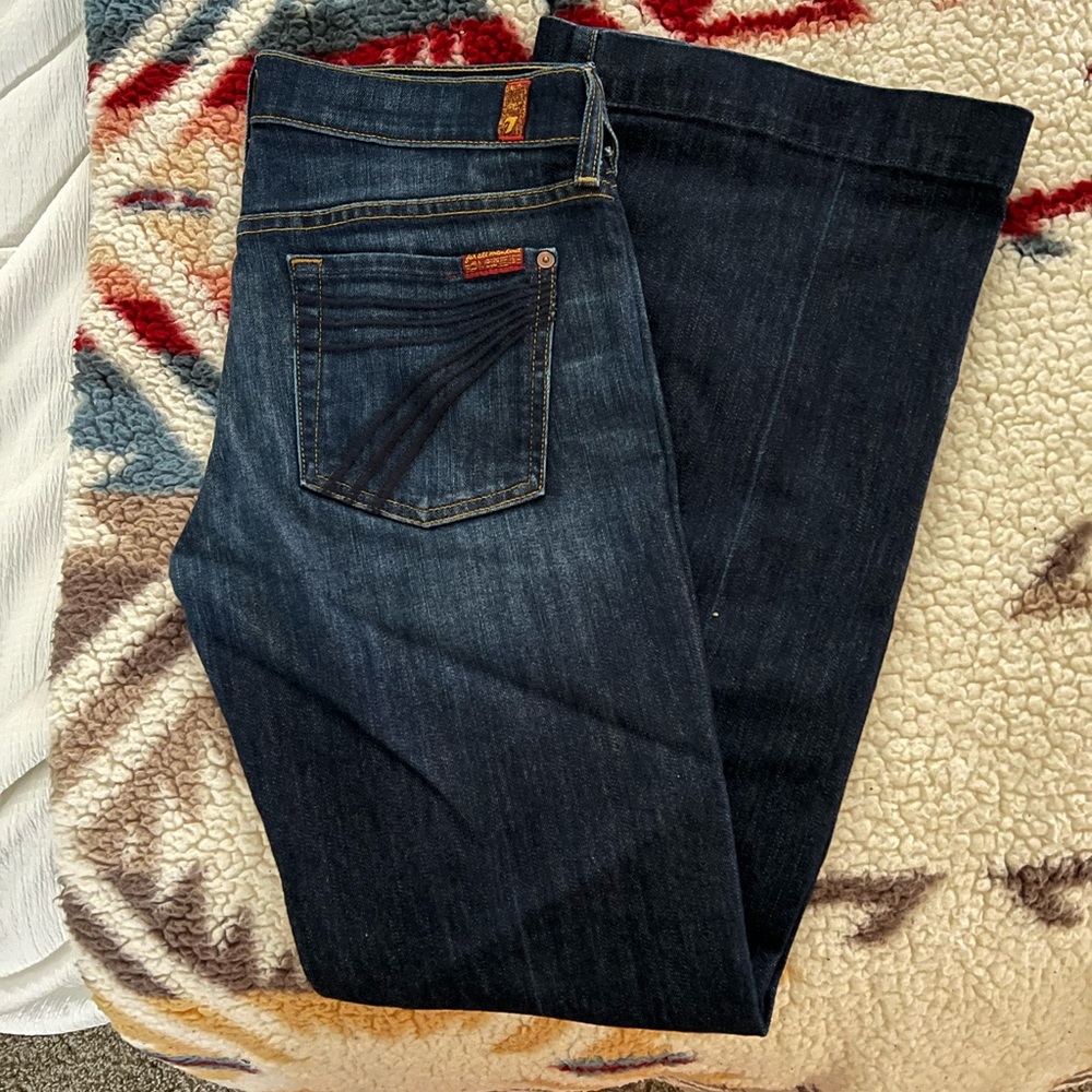 7 for all mankind jeans!! Hardly worn great condition selling for cheap!
